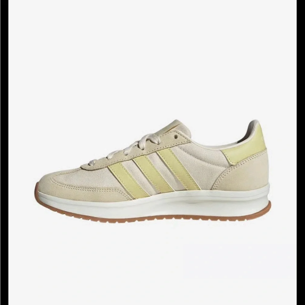 adidas chic sneakers